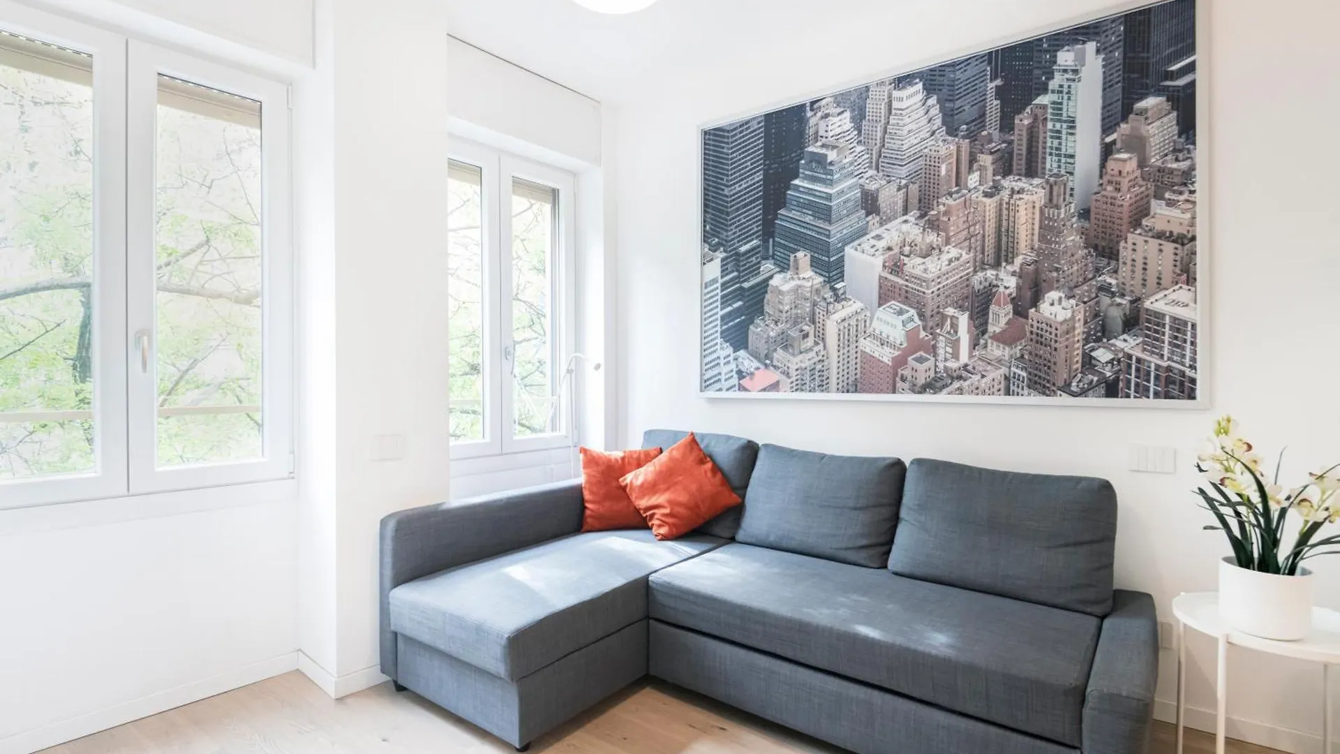 New Apartment In Cinque Giornate By Easylife Milán
