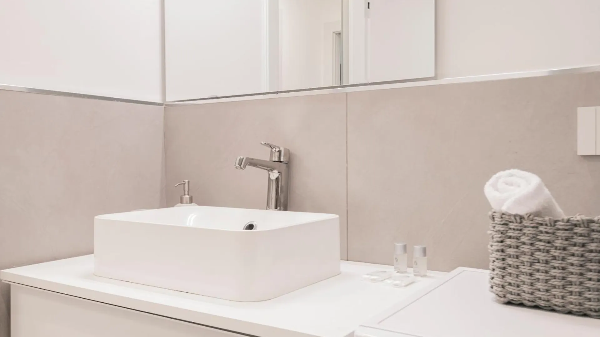 New Apartment In Cinque Giornate By Easylife Milan Italy