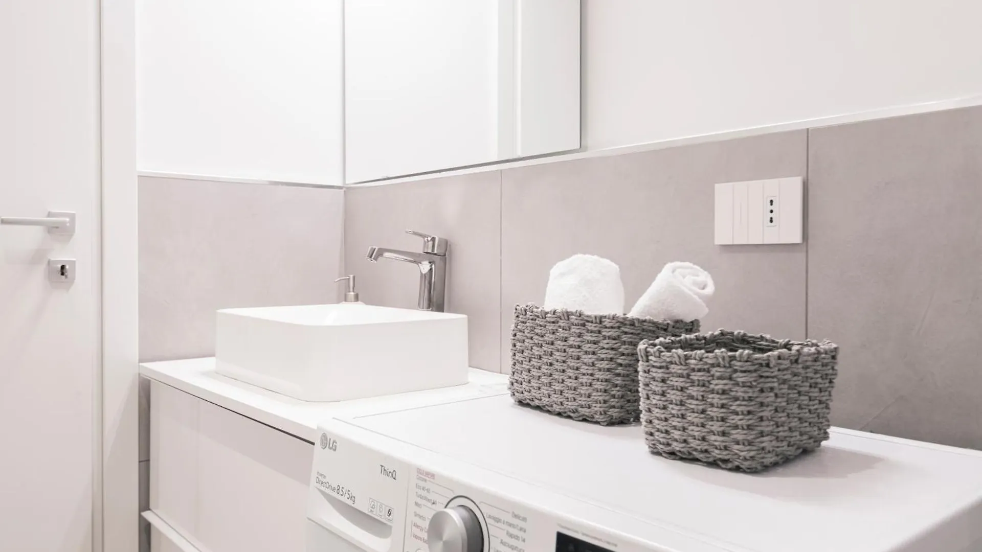 New Apartment In Cinque Giornate By Easylife Milan Italy