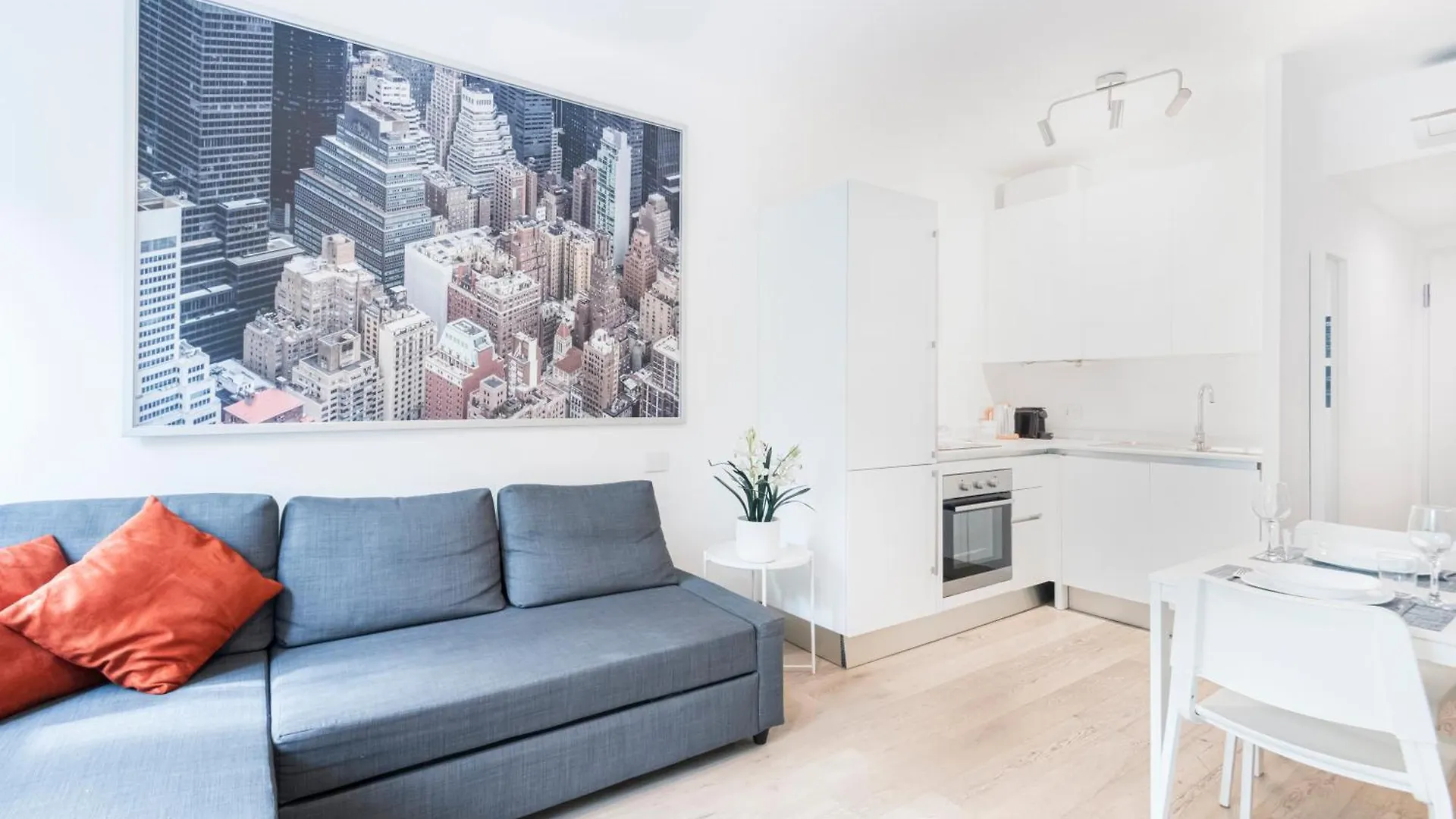 New Apartment In Cinque Giornate By Easylife Milan Italy